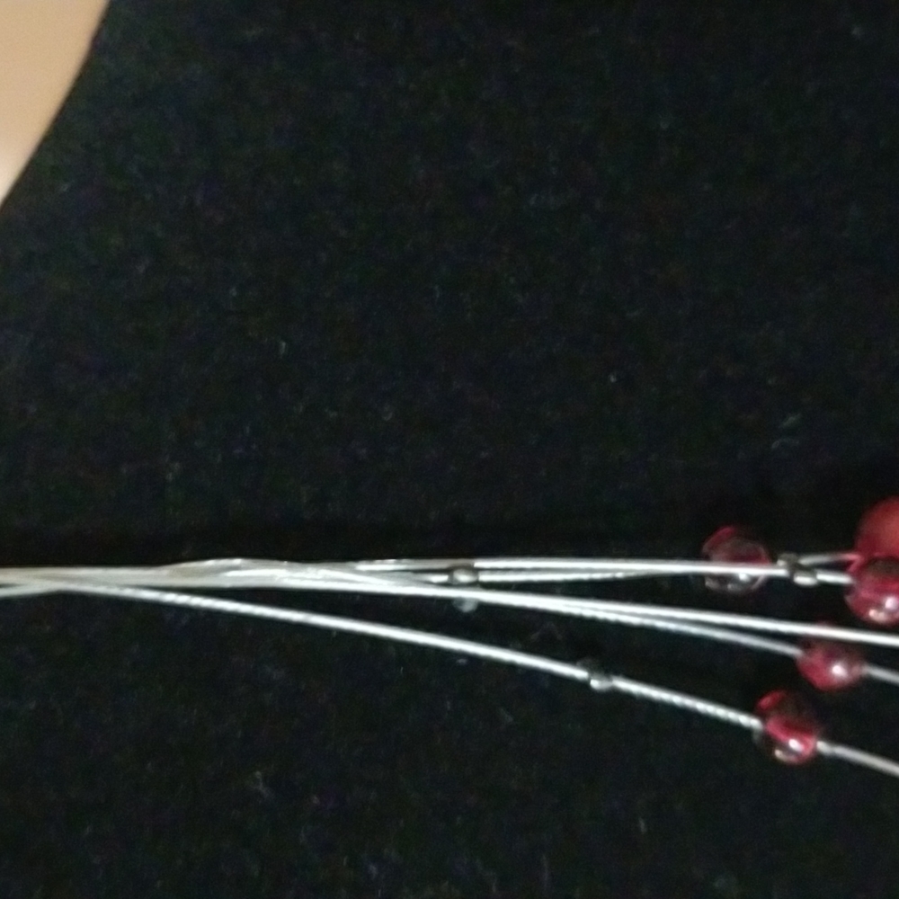 Vintage  Red beaded  necklace - Picture 7 of 7